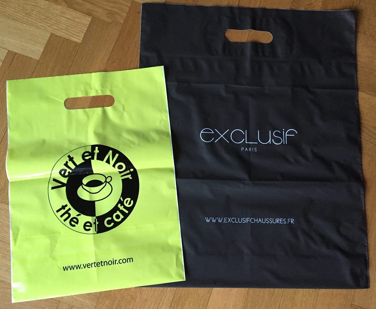 Exclusif et Vert et noir