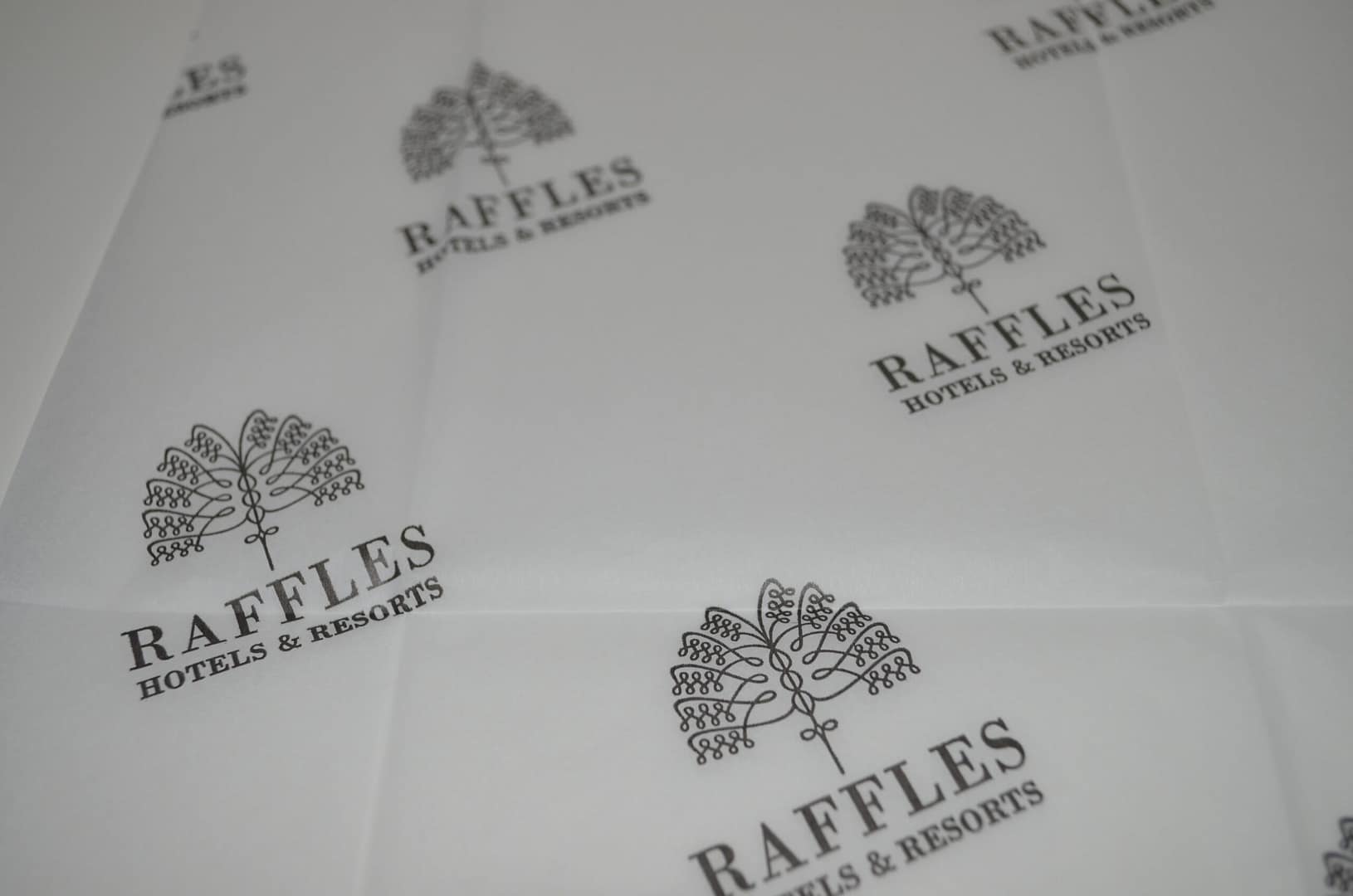 Mousseline blanche 18-20grs. Impression logo en semi 1 couleur