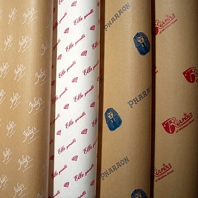 Papier cadeaux couché ou kfrat. Impression logo 1 couleur en semi. (2)